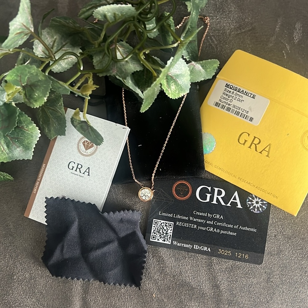 Moissanite 2ct Necklace 💐💐